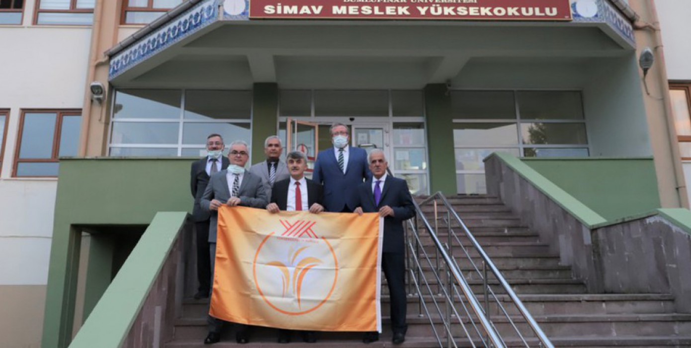 Meslek Yüksekokulumuz Turuncu Bayrak Almaya Hak Kazandı.