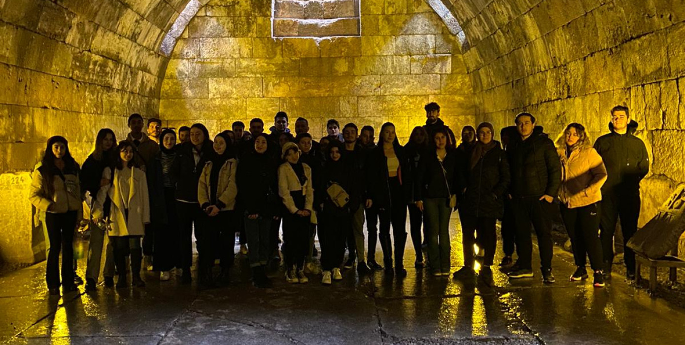 Turist Rehberliği Programı Öğrencileri İçin Aizanoi Antik Kent Gezisi